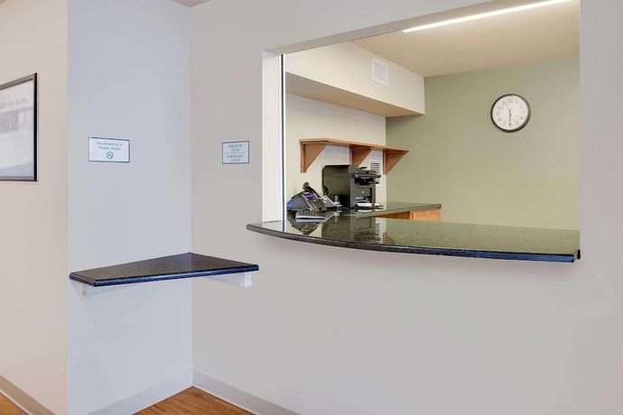 Imagen de los interiores del Hotel Woodspring Suites Columbus North I-270. Foto 16