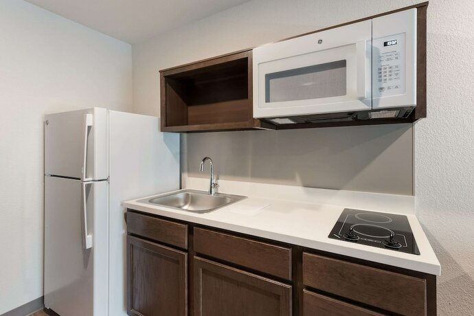 Imagen de la habitación del Hotel Woodspring Suites Dayton North. Foto 12