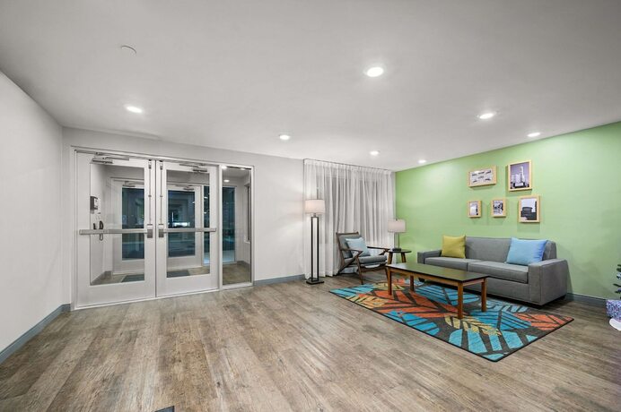 Imagen general del Hotel Woodspring Suites Dearborn - Detroit. Foto 5