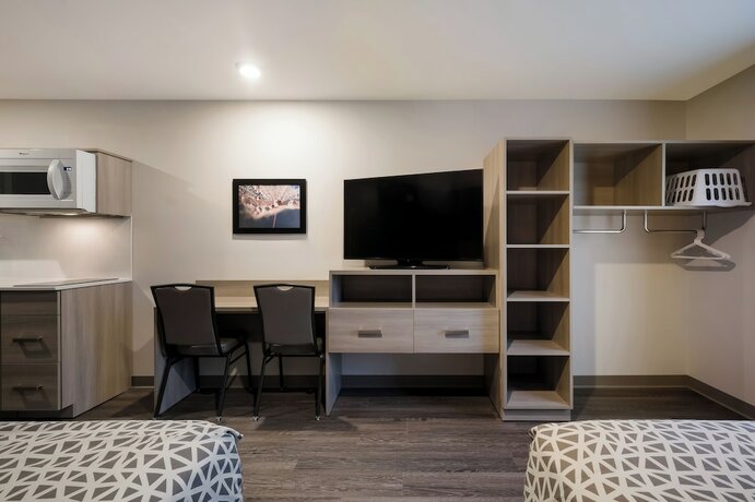 Imagen de la habitación del Hotel Woodspring Suites East Lansing - University Area. Foto 18
