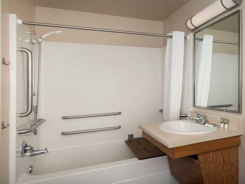 Imagen de la habitación del Hotel Woodspring Suites Gainesville I-75. Foto 9