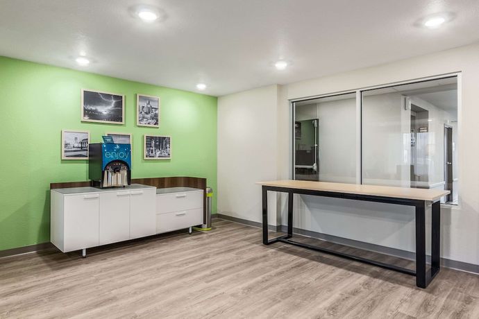 Imagen de los interiores del Hotel Woodspring Suites Indianapolis Castleton. Foto 17