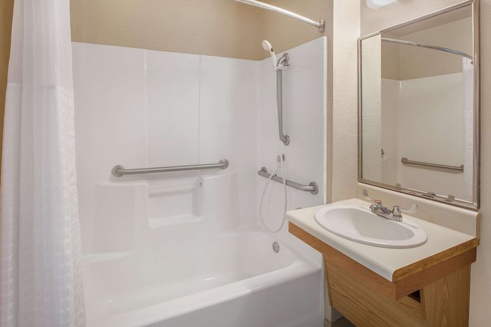 Imagen de la habitación del Hotel Woodspring Suites Jacksonville Beach Blvd. Foto 17