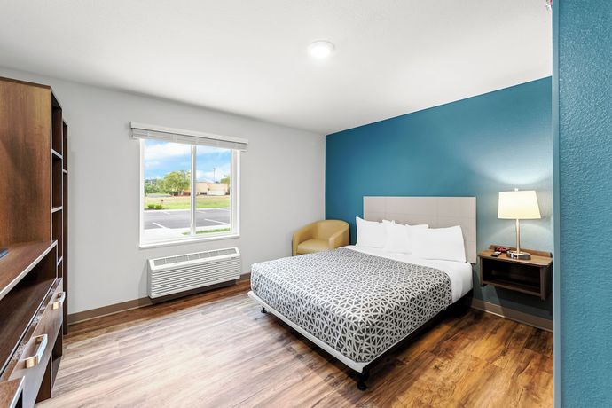 Imagen de la habitación del Hotel Woodspring Suites Kansas City Airport. Foto 3