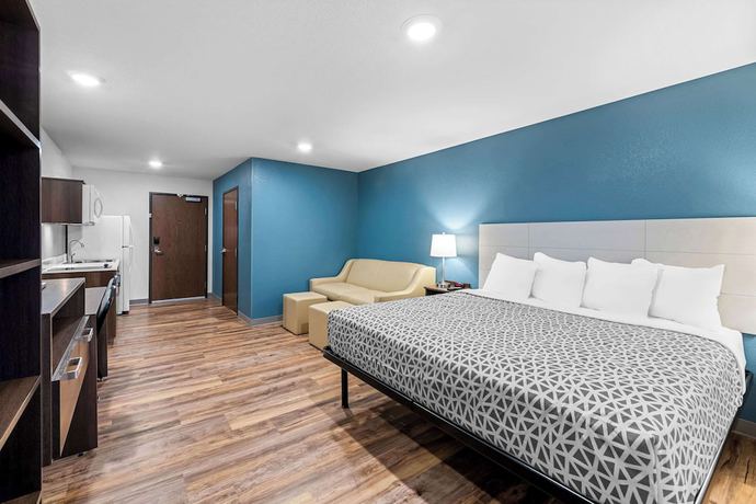 Imagen de la habitación del Hotel Woodspring Suites Kansas City Airport. Foto 7