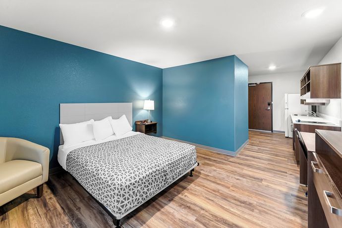Imagen de la habitación del Hotel Woodspring Suites Kansas City Airport. Foto 10