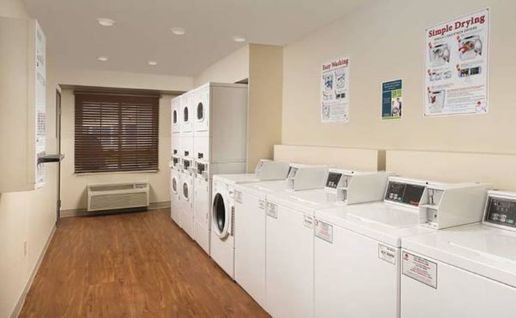 Imagen de los interiores del Hotel Woodspring Suites Lincoln Northeast I-80. Foto 11
