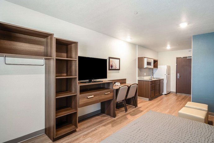 Imagen de la habitación del Hotel Woodspring Suites Naples West. Foto 12