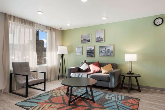 Imagen general del Hotel Woodspring Suites Phoenix-deer Valley. Foto 9
