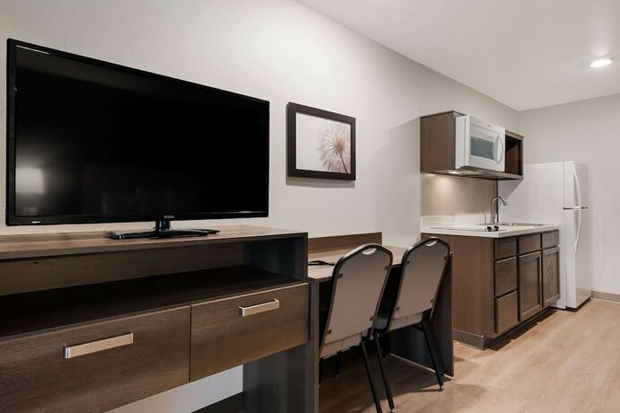 Imagen de la habitación del Hotel Woodspring Suites Phoenix-deer Valley. Foto 11
