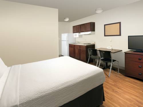 Imagen de la habitación del Hotel Woodspring Suites Topeka, Topeka. Foto 5