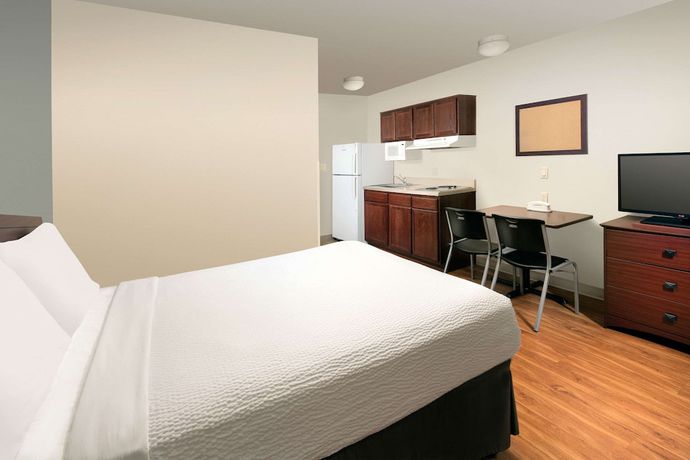 Imagen de la habitación del Hotel Woodspring Suites Topeka, Topeka. Foto 2
