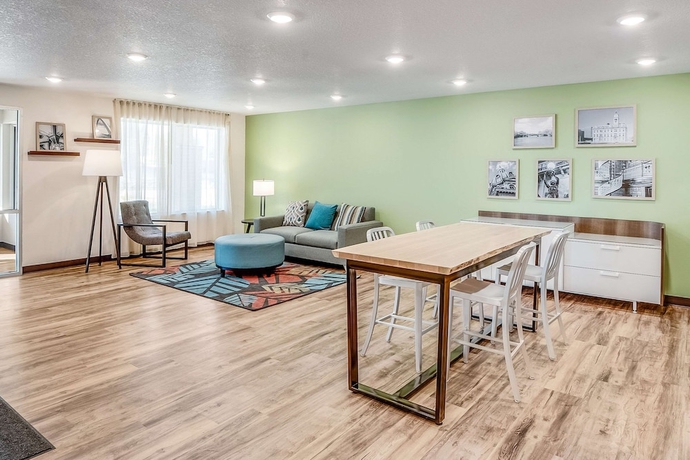 Imagen de los interiores del Hotel Woodspring Suites West Des Moines. Foto 14