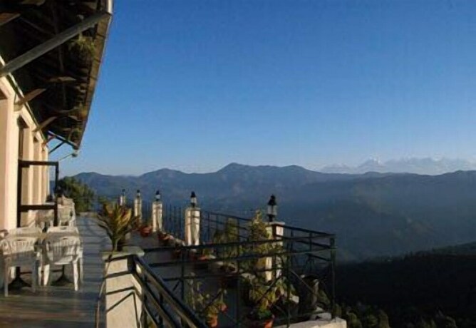 Imagen de los exteriores del Hotel Woodsvilla Residency. Foto 31
