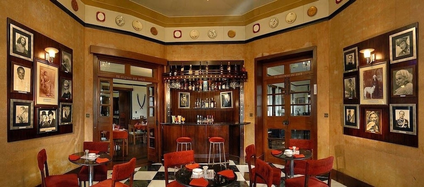 Imagen del bar/restaurante del Hotel Woodville Palace by Signum. Foto 4