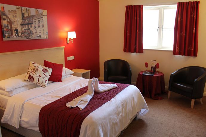 Imagen de los exteriores del Hotel Wookey Hole. Foto 16