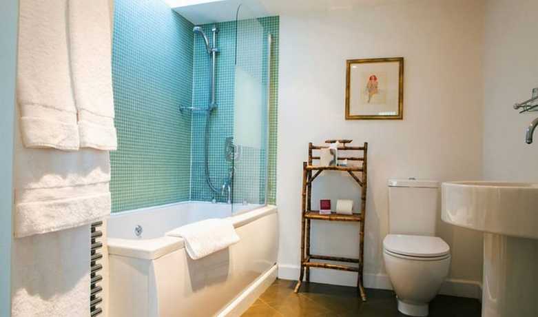Imagen de la habitación del Hotel Woolley Grange. Foto 17