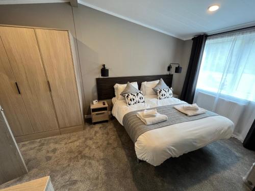 Imagen de la habitación del Hotel Woolverstone Marina and Lodge Park. Foto 17