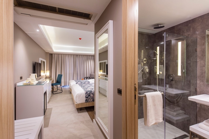 Imagen de la habitación del Hotel Woovo Phuket Patong. Foto 4