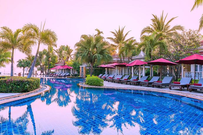 Imagen de la piscina del Hotel Wora Bura Hua Hin Resort and Spa. Foto 18