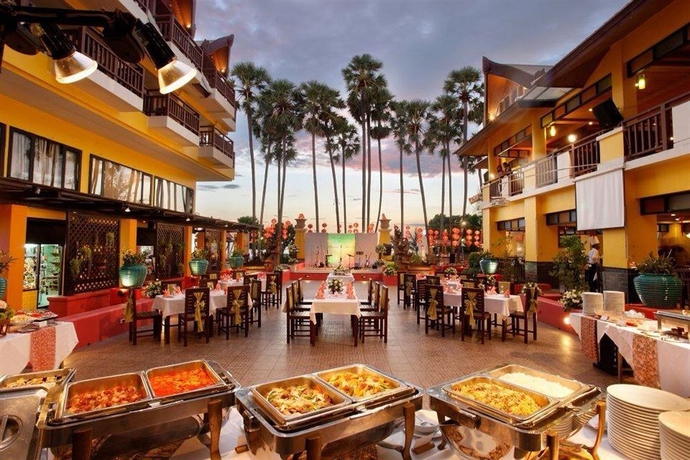 Imagen del bar/restaurante del Hotel Woraburi Phuket Resort and Spa. Foto 4