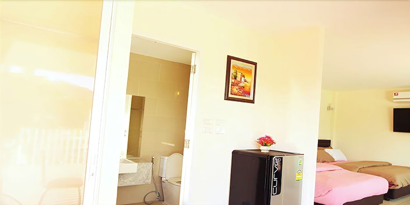 Imagen de la habitación del Hotel Worawee Resort and Spa. Foto 5