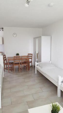 Imagen de la habitación del Hotel Workers-Sleep-Station. Foto 15