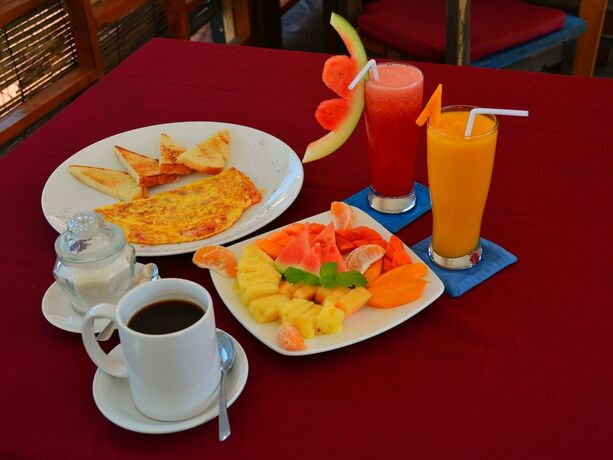 Imagen del bar/restaurante del Hotel World Bnb. Foto 13