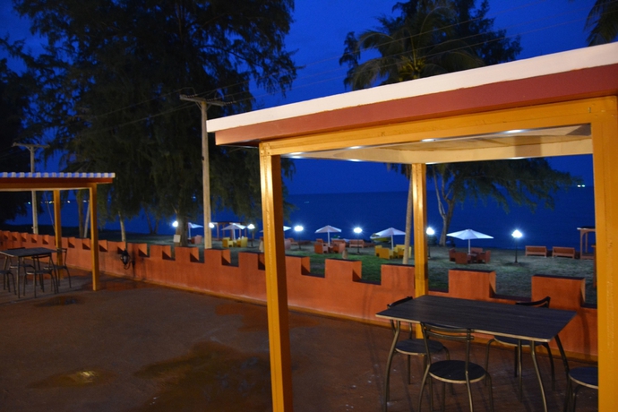 Imagen de los exteriores del Hotel World Cat And Resort. Foto 13