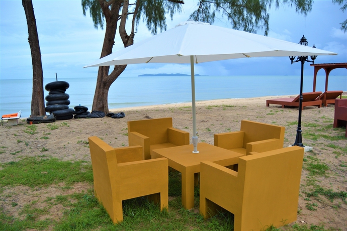 Imagen del bar/restaurante del Hotel World Cat And Resort. Foto 3