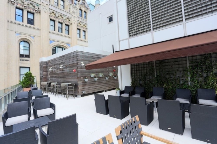 Imagen de los exteriores del Hotel World Center Hotel. Foto 9