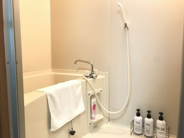 Imagen de la habitación del Hotel World Inn Taisho. Foto 34