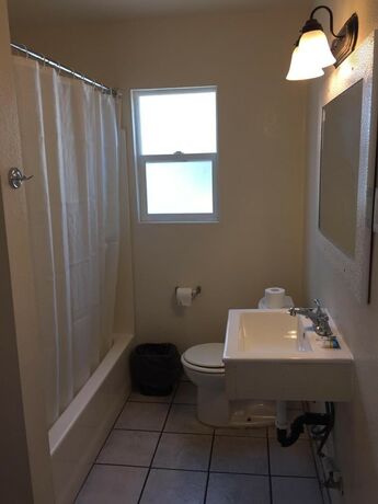 Imagen de la habitación del Hotel World Motel. Foto 3