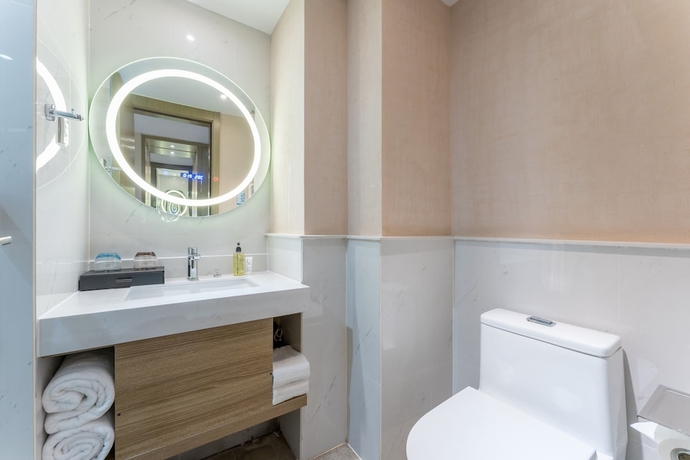 Imagen de la habitación del Hotel World Olympic Sports Center Branch. Foto 5