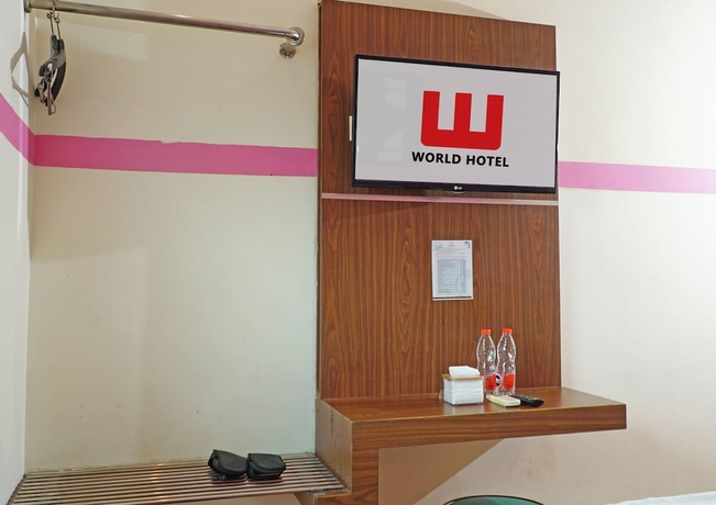 Imagen de la habitación del Hotel World, Pekojan. Foto 5