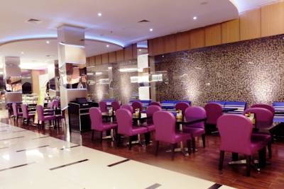 Imagen de los interiores del Hotel World, Pekojan. Foto 4