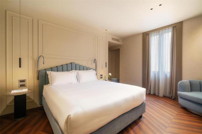 Imagen de la habitación del Hotel WorldHotel Casati 18. Foto 11