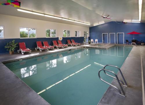 Imagen de la piscina del Hotel WorldMark Discovery Bay. Foto 15
