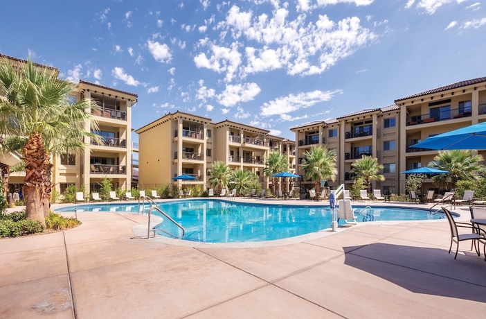 Imagen de la piscina del Hotel WorldMark Estancia. Foto 18