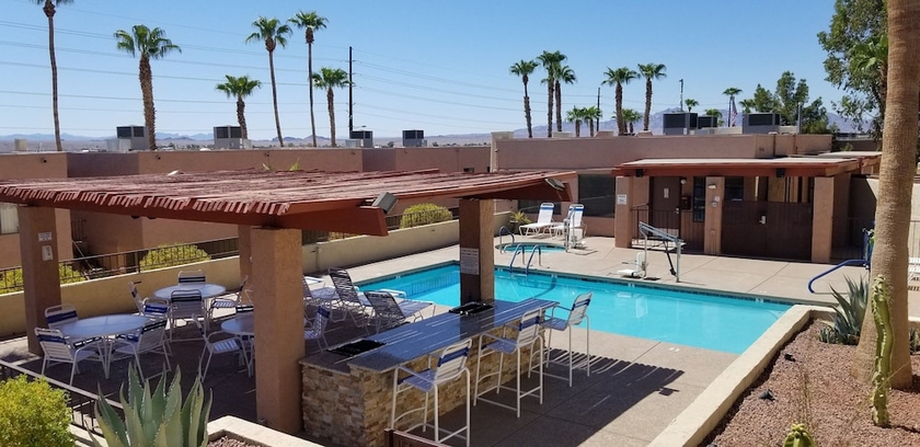 Imagen de los exteriores del Hotel WorldMark Havasu Dunes. Foto 16