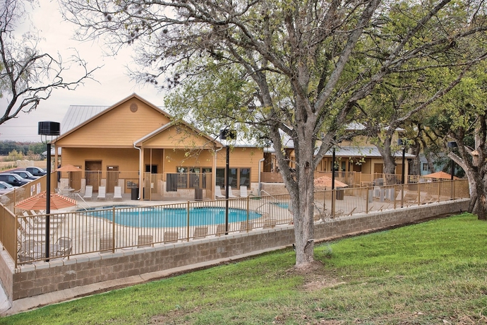 Imagen de la piscina del Hotel WorldMark New Braunfels. Foto 17