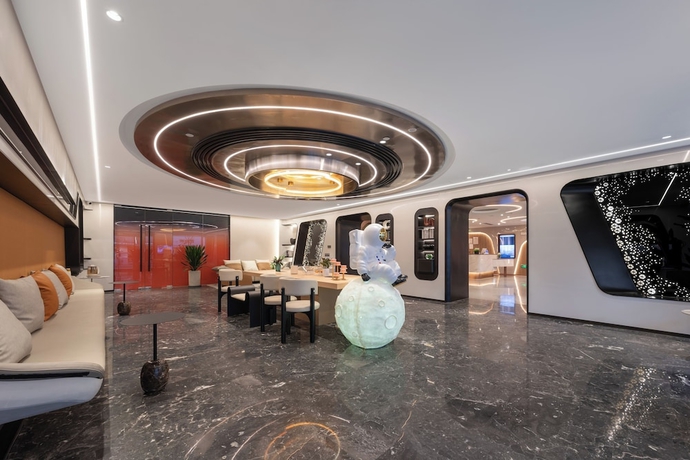 Imagen de los interiores del Hotel WorldQuancheng Sqr Kuanholi Branch. Foto 11