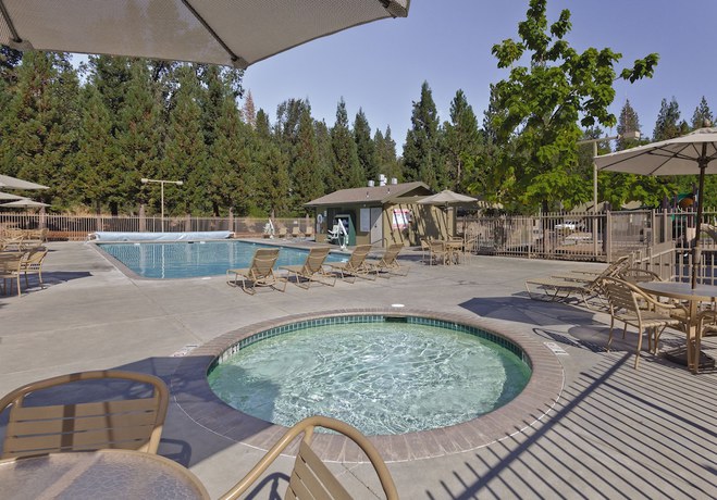 Imagen de la piscina del Hotel Worldmark Bass Lake. Foto 17