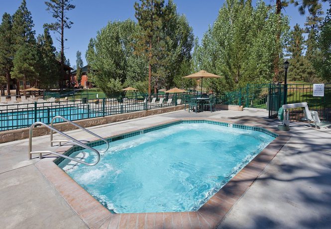 Imagen de la piscina del Hotel Worldmark Big Bear Lake. Foto 18