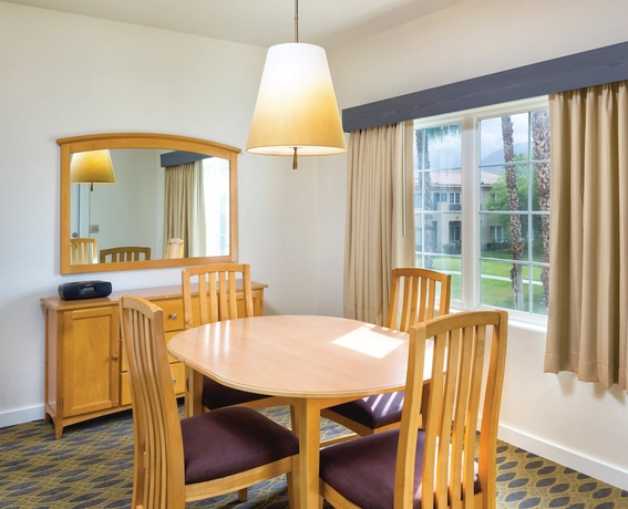 Imagen de la habitación del Hotel Worldmark Cathedral City. Foto 6