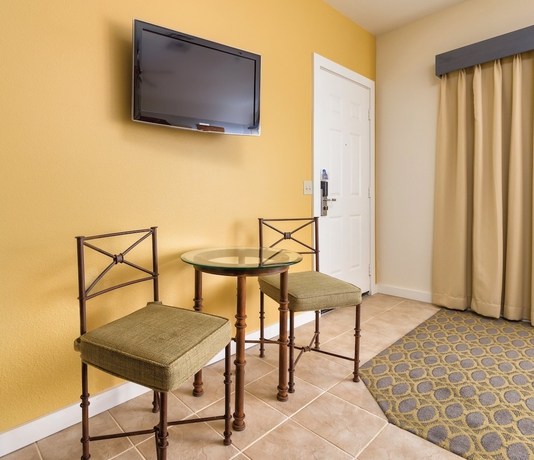 Imagen de la habitación del Hotel Worldmark Cathedral City. Foto 7