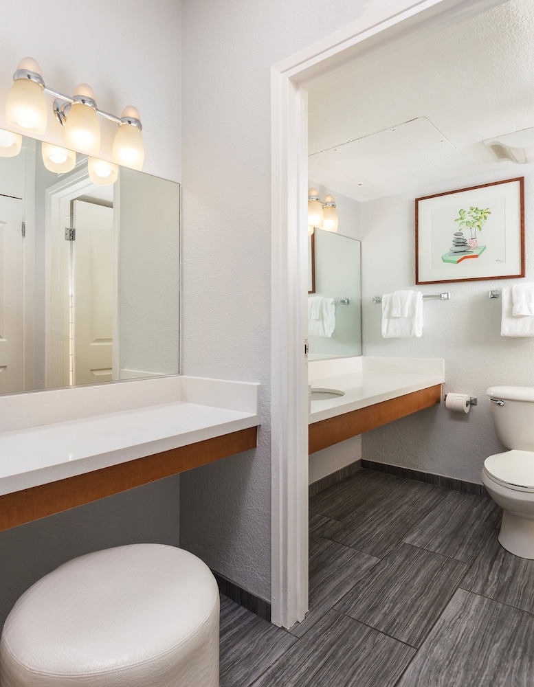 Imagen de la habitación del Hotel Worldmark Palm Springs. Foto 13