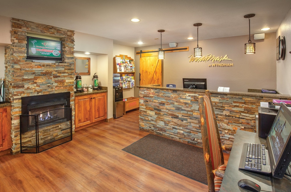Imagen de los interiores del Hotel Worldmark Red River. Foto 19