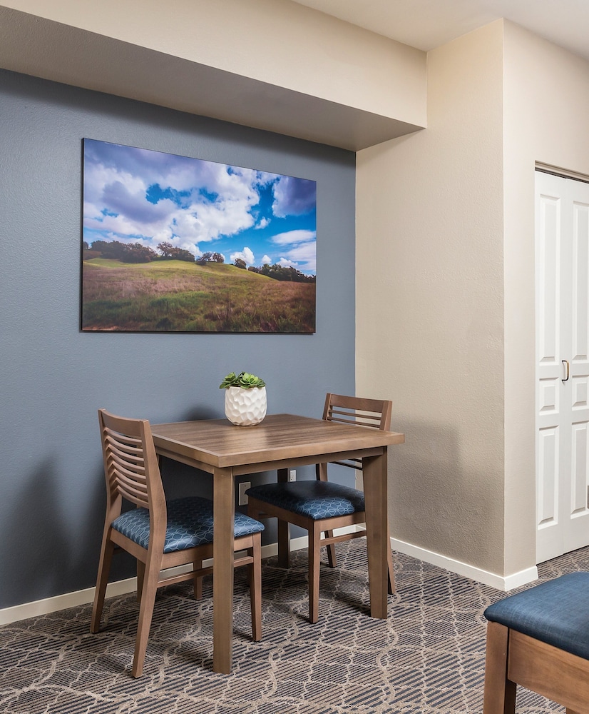 Imagen de la habitación del Hotel Worldmark Solvang. Foto 10