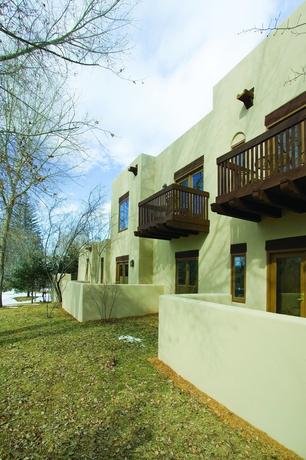 Imagen de los exteriores del Hotel Worldmark Taos. Foto 9